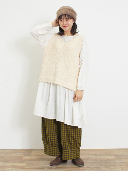 ファンシーヤーンVネックベスト（ベージュ/キナリ）｜Samansa Mos2（サマンサ モスモス）通販