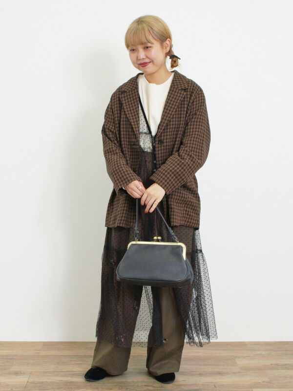 BEIGE，麻混素材のテーラードジャケット BEIGE，麻混素材のテーラードジャケット