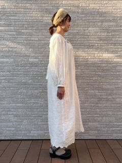 最終価格　サマンサモスモス　立川限定　リネンキャミワンピース　キナリ 最終価格 サマンサモスモス 立川限定 リネンキャミワンピース キナリ