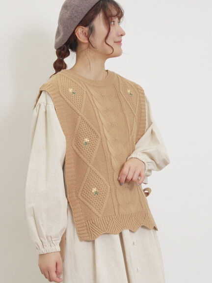 花刺繍脇リボンベスト（ブラック/ベージュ/グリーン/キナリ）｜Samansa Mos2（サマンサ モスモス）通販