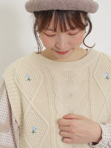 花刺繍脇リボンベスト（ブラック/ベージュ/グリーン/キナリ）｜Samansa Mos2（サマンサ モスモス）通販