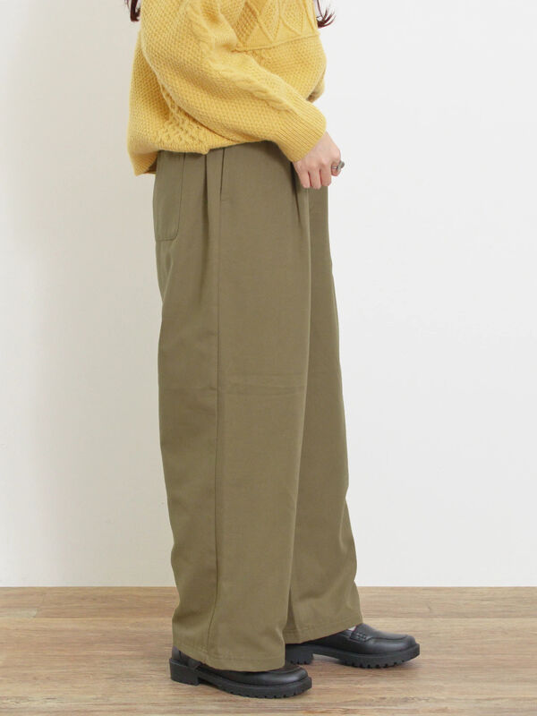 セール】 【保温加工・帯電防止】ストレートパンツ（カーキ/キナリ