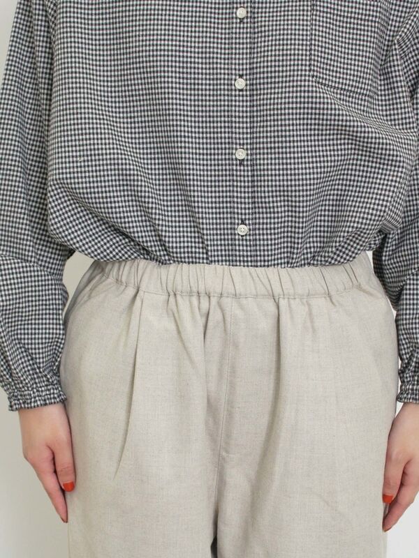 セール】 【保温加工・帯電防止】ストレートパンツ（カーキ/キナリ