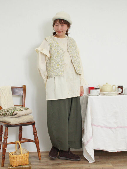 中綿キルトチャイナボタンベスト（チャコールグレー/ネイビー）｜Samansa Mos2（サマンサ モスモス）通販