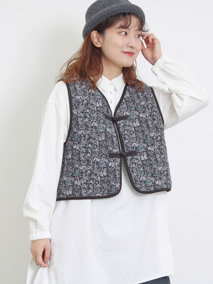 中綿キルトチャイナボタンベスト（チャコールグレー/ネイビー）｜Samansa Mos2（サマンサ モスモス）通販