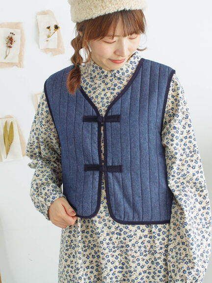 中綿キルトチャイナボタンベスト（チャコールグレー/ネイビー）｜Samansa Mos2（サマンサ モスモス）通販