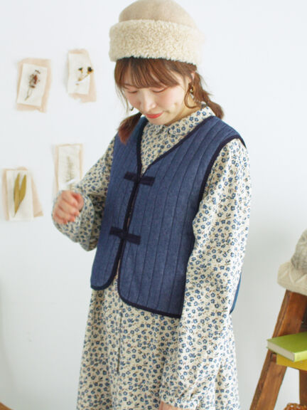 中綿キルトチャイナボタンベスト（チャコールグレー/ネイビー）｜Samansa Mos2（サマンサ モスモス）通販