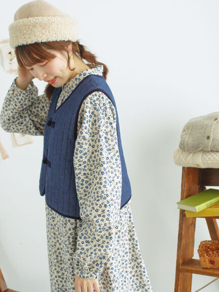 中綿キルトチャイナボタンベスト（チャコールグレー/ネイビー）｜Samansa Mos2（サマンサ モスモス）通販