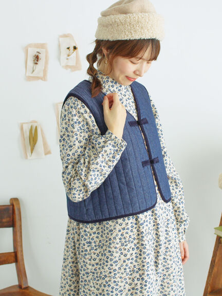 中綿キルトチャイナボタンベスト（チャコールグレー/ネイビー）｜Samansa Mos2（サマンサ モスモス）通販