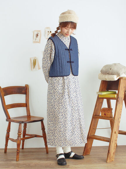 中綿キルトチャイナボタンベスト（チャコールグレー/ネイビー）｜Samansa Mos2（サマンサ モスモス）通販