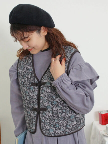 中綿キルトチャイナボタンベスト（チャコールグレー/ネイビー）｜Samansa Mos2（サマンサ モスモス）通販