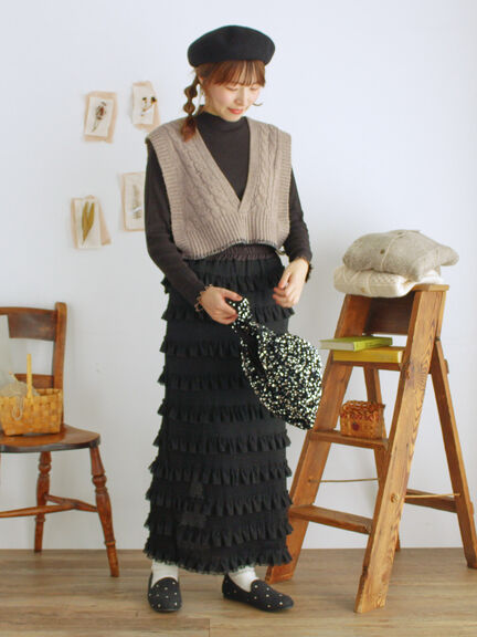 ◎ブランケットステッチケーブル編みショートベスト（オフホワイト/チャコールグレー）｜Samansa Mos2（サマンサ モスモス）通販