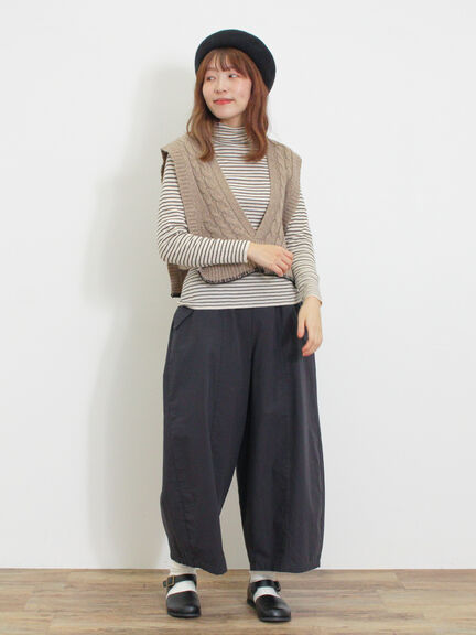 ◎ブランケットステッチケーブル編みショートベスト（オフホワイト/チャコールグレー）｜Samansa Mos2（サマンサ モスモス）通販