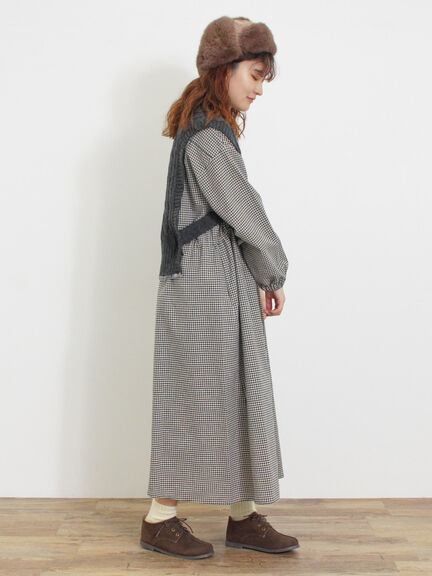 ◎ブランケットステッチケーブル編みショートベスト（オフホワイト/チャコールグレー）｜Samansa Mos2（サマンサ モスモス）通販