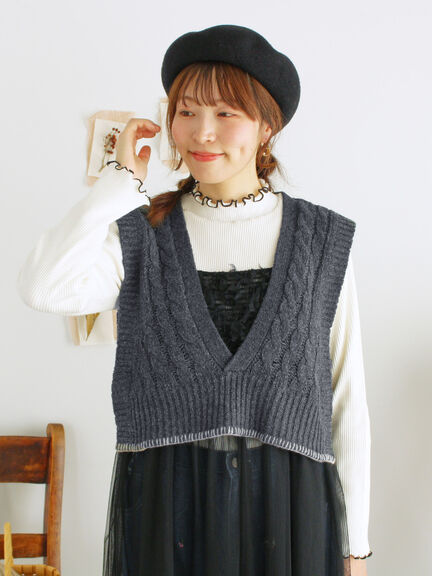 ◎ブランケットステッチケーブル編みショートベスト（オフホワイト/チャコールグレー）｜Samansa Mos2（サマンサ モスモス）通販