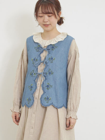 【kazumi×Samansa Mos2】刺繍入リボンベスト（ベージュ/サックスブルー/ブルー）｜Samansa Mos2（サマンサ モスモス）通販