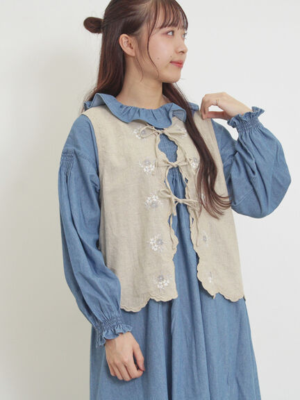 【kazumi×Samansa Mos2】刺繍入リボンベスト（ベージュ/サックスブルー/ブルー）｜Samansa Mos2（サマンサ モスモス）通販