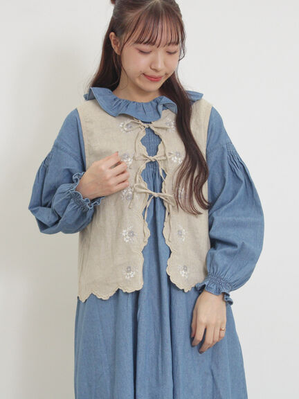 【kazumi×Samansa Mos2】刺繍入リボンベスト（ベージュ/サックスブルー/ブルー）｜Samansa Mos2（サマンサ モスモス）通販