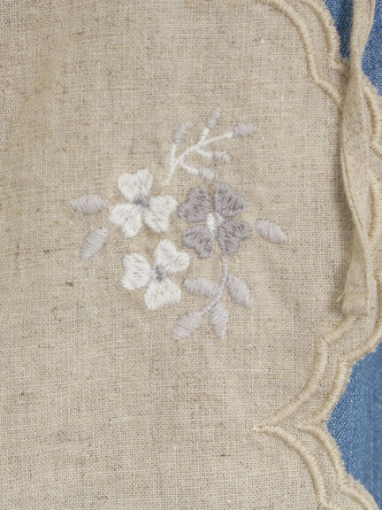 【kazumi×Samansa Mos2】刺繍入リボンベスト（ベージュ/サックスブルー/ブルー）｜Samansa Mos2（サマンサ モスモス）通販