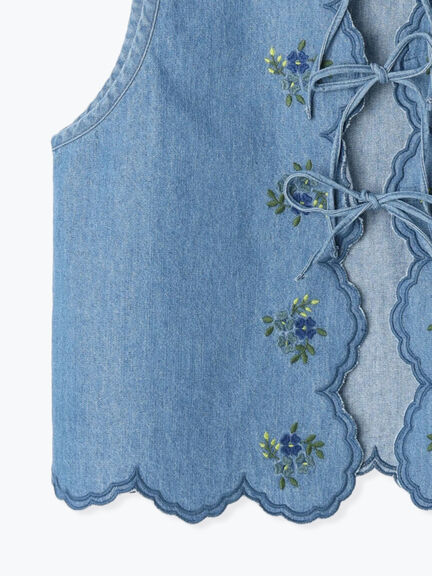 【kazumi×Samansa Mos2】刺繍入リボンベスト（ベージュ/サックスブルー/ブルー）｜Samansa Mos2（サマンサ モスモス）通販