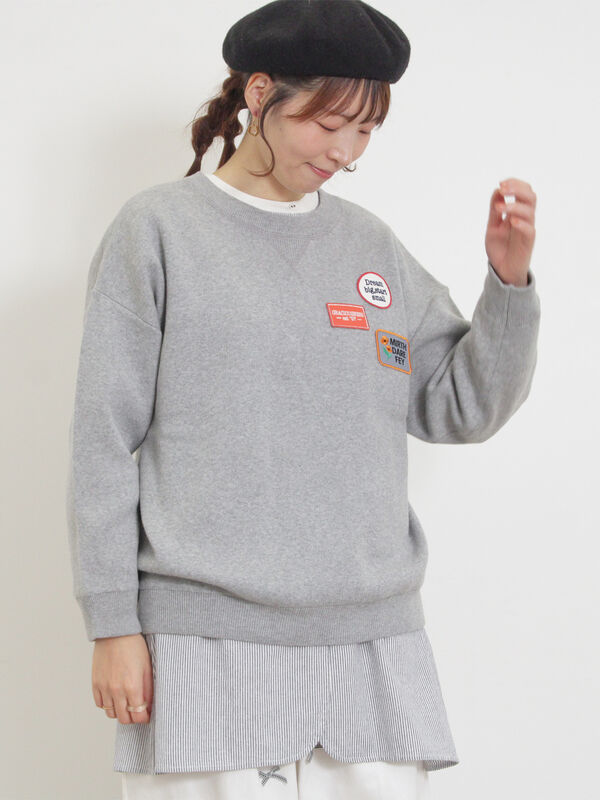 セール】 ワッペン付スウェットライクニット（グレー