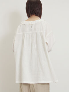 Cross×Linen】フリルカラーブラウス(オフホワイト/ピンク Cross×Linen】フリルカラーブラウス(オフホワイト/ピンク