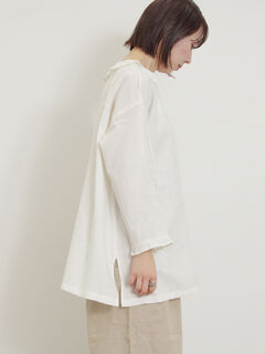 Cross×Linen】フリルカラーブラウス(オフホワイト/ピンク Cross×Linen】フリルカラーブラウス(オフホワイト/ピンク