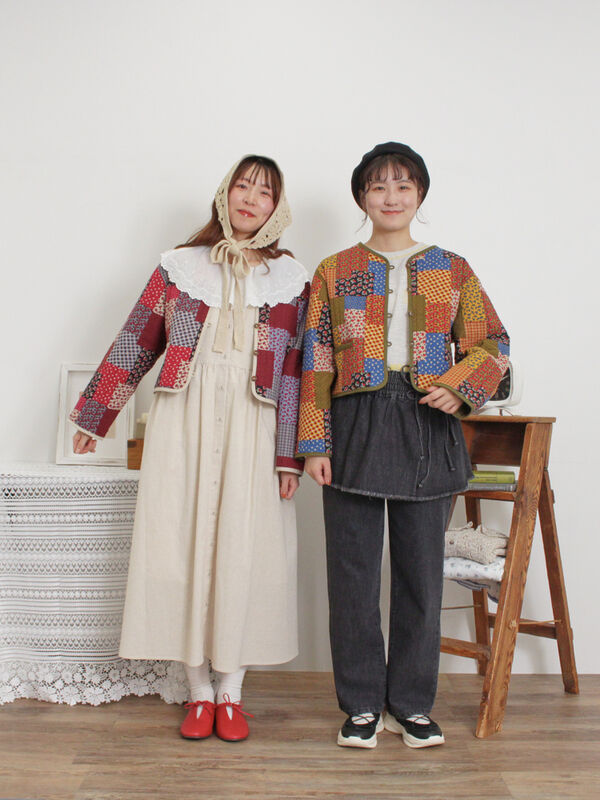 セール】 花柄パッチワーク風キルトジャケット（レッド/イエロー