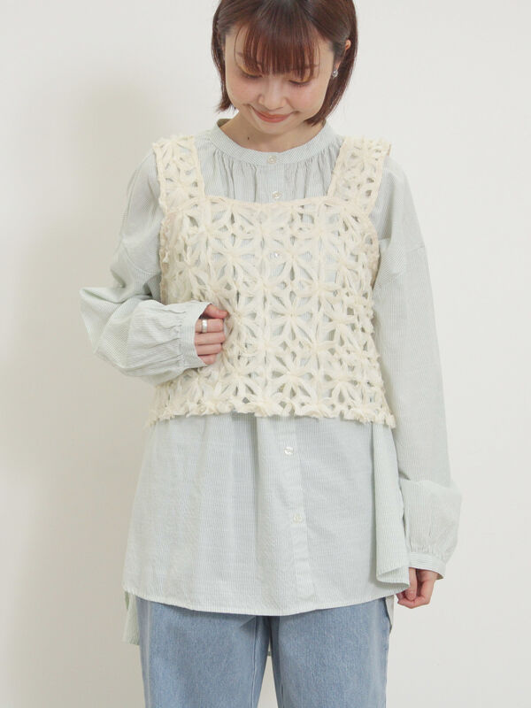 Samansa Mos2(SM2)◆ベスト/FREE/コットン/IVO/花柄 Samansa Mos2（サマンサ モスモス）の「花柄刺繍ニットベスト