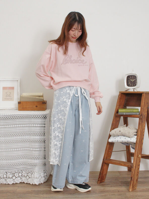 セール】 リボン&ロゴチュールアップリケ刺繍スウェット（オフ