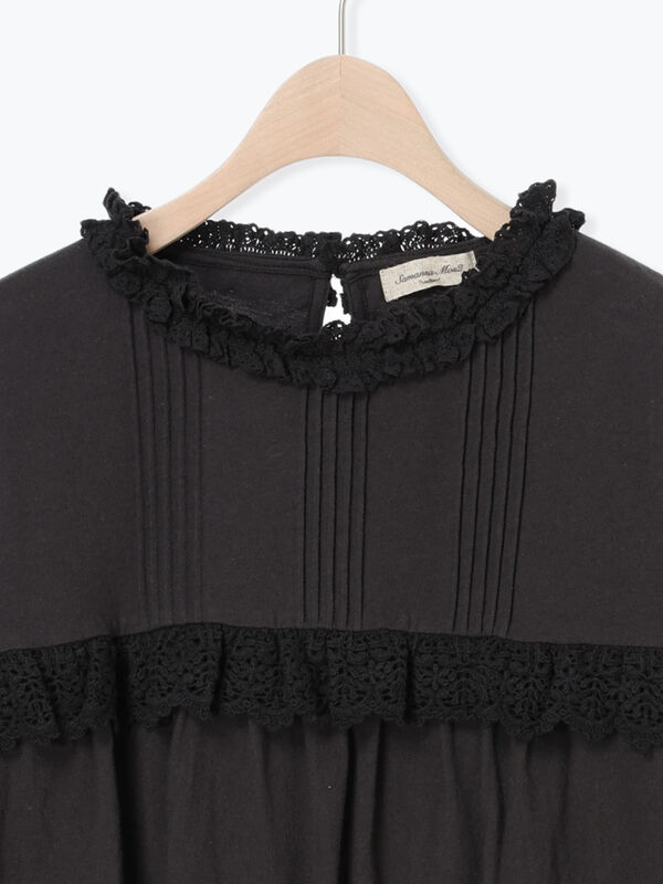 セール】 胸元レース切替ピンタックインナー（オフホワイト/ブラック