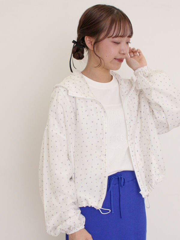 セール】 ピグメント加工ロゴ刺繍ロングTシャツ（オフホワイト