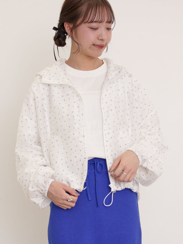 セール】 ピグメント加工ロゴ刺繍ロングTシャツ（オフホワイト