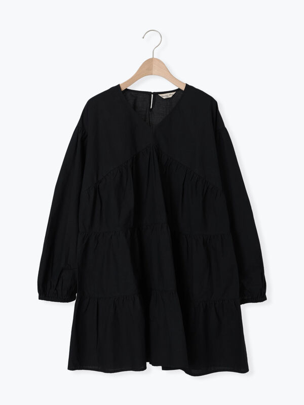 セール】 ティアードVネックチュニック（オフホワイト/ブラック/ピンク