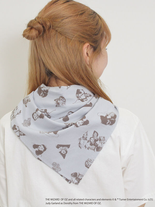 セール】 【オズの魔法使】総柄スカーフ（モカ/ブルー/アクセサリー