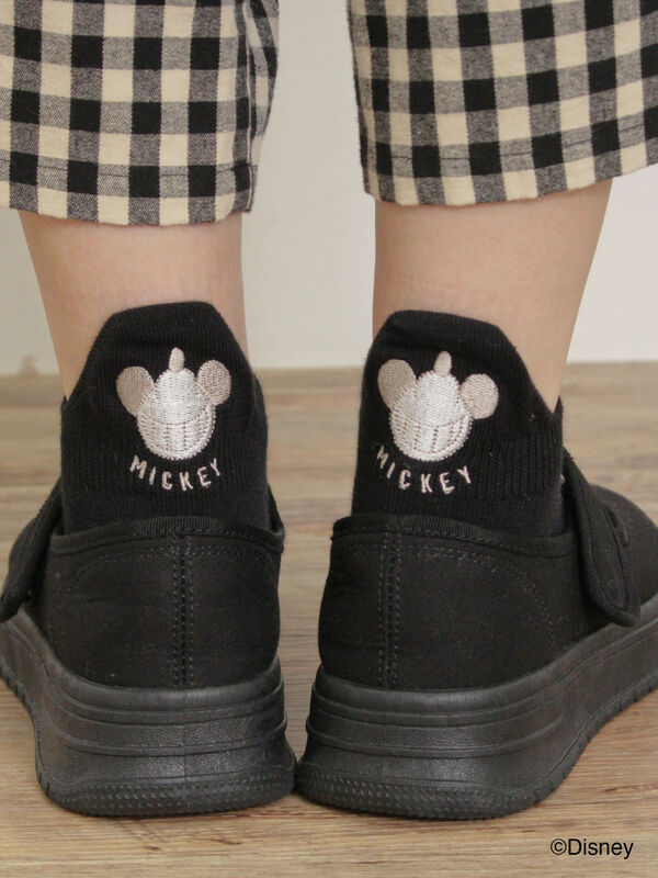 【Disney】ミッキー&フレンズ/バック刺繍ソックス（ブラック）｜Samansa Mos2（サマンサ モスモス）通販