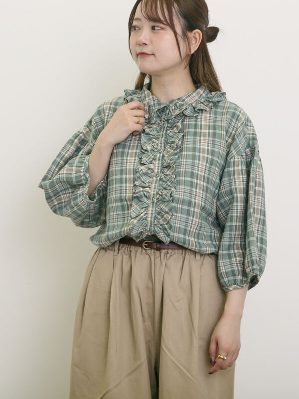 Cross×Linen】フリルブラウス(ブラック/レッド/ベージュ Cross×Linen】フリルブラウス(ブラック/レッド/ベージュ