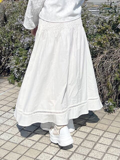【立川限定 店舗完売】SM2❀サス付エプロンスカート❀キナリ❀サマンサモスモス 立川限定】リネンサス付エプロンスカート（オフホワイト/グレー