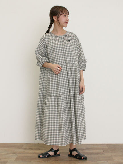 【S/Mサイズ】イニシャル刺繍7分袖ティアードワンピース（チャコールグレー/ブラック/レッド/ネイビー）｜Samansa Mos2（サマンサ モスモス）通販