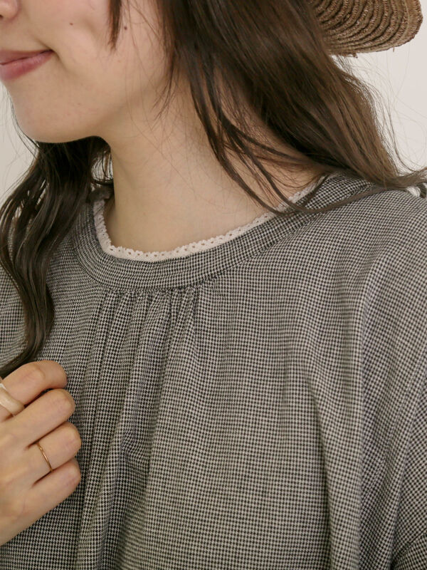 セール】 【S/Mサイズ】襟ぐり小レース2WAYワンピース