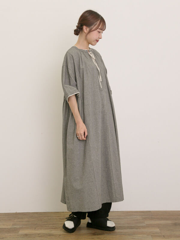 セール】 【S/Mサイズ】襟ぐり小レース2WAYワンピース