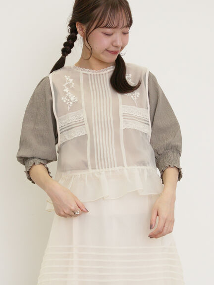 オーガンジー刺繍ベスト（オフホワイト/ブラック/キナリ）｜Samansa Mos2（サマンサ モスモス）通販