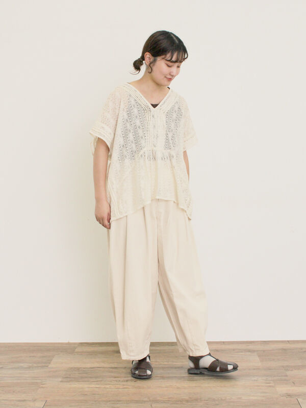 セール】 2WAYレースベスト（オフホワイト/チャコールグレー/キナリ