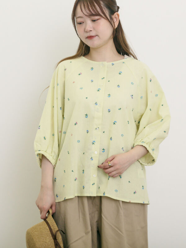 セール】 花刺繍前後2WAYブラウス（オフホワイト/ブラック/ベージュ