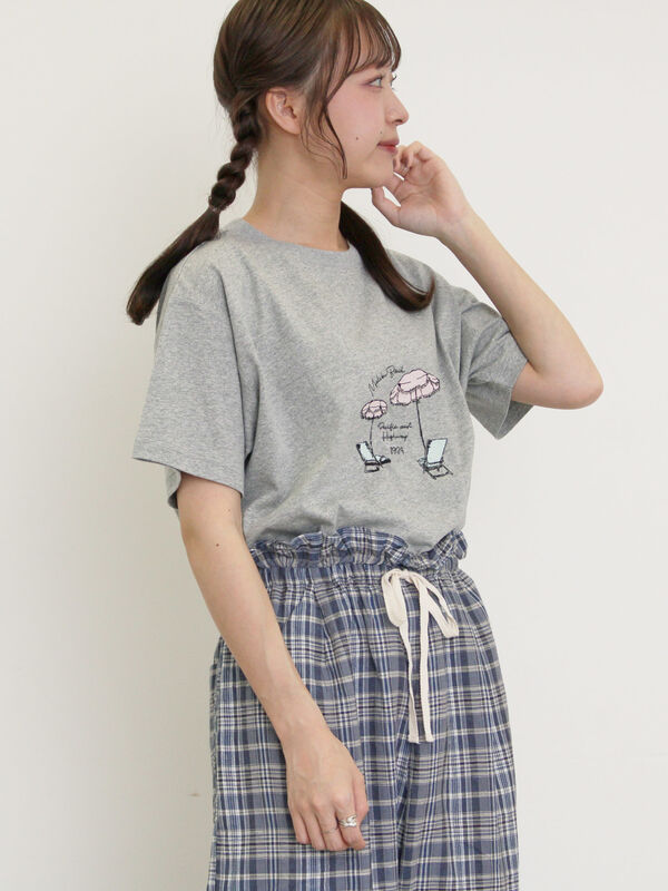 パラソル刺繍Tシャツ（グレー）｜Samansa Mos2（サマンサ モスモス）通販