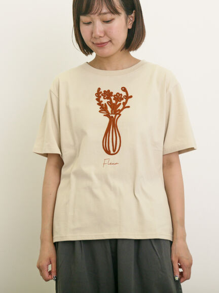 花瓶柄コード刺繍Tシャツ（オフホワイト/ブラック/ベージュ）｜Samansa Mos2（サマンサ モスモス）通販