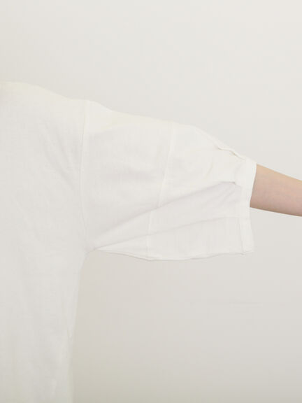 【MAISON KAYSER】刺繍立体袖Tシャツ（オフホワイト/グレー/チャコールグレー）｜Samansa Mos2（サマンサ モスモス）通販