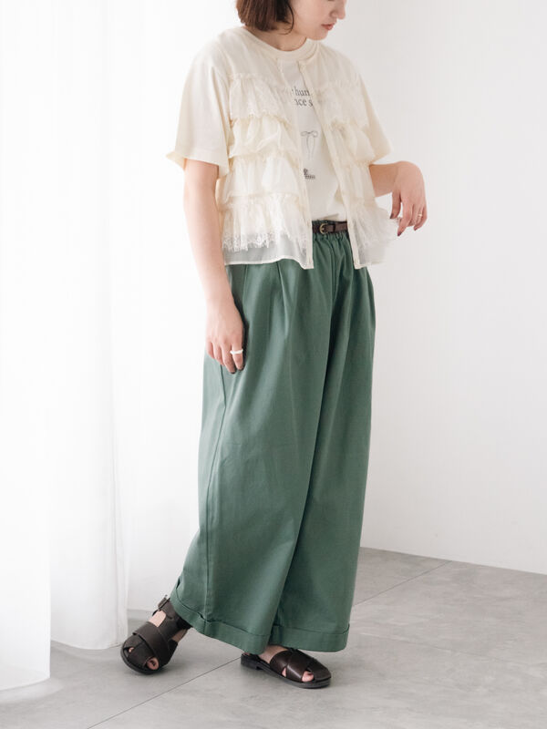 セール】 異素材フリルベスト（ブラック/ベージュ/キナリ/アウター