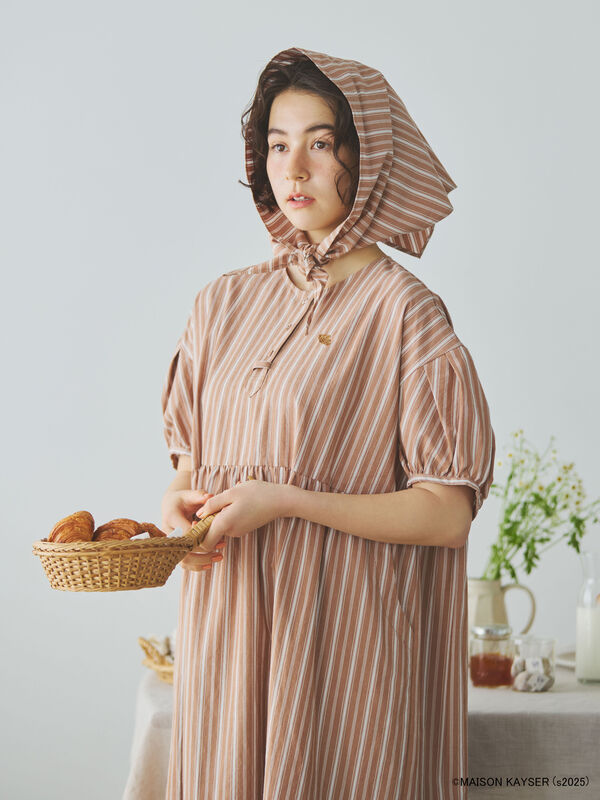 【MAISON KAYSER】三角巾付きワンピース【S/Mサイズ】（ベージュ）｜Samansa Mos2（サマンサ モスモス）通販