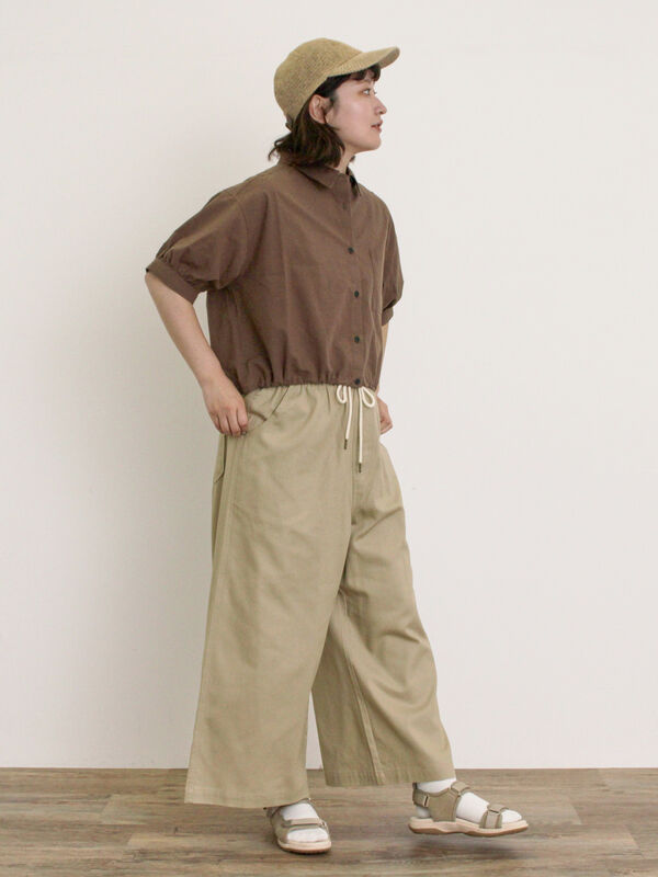 セール】 ショート丈シャツ（オフホワイト/ブラック/ブラウン/ブルー